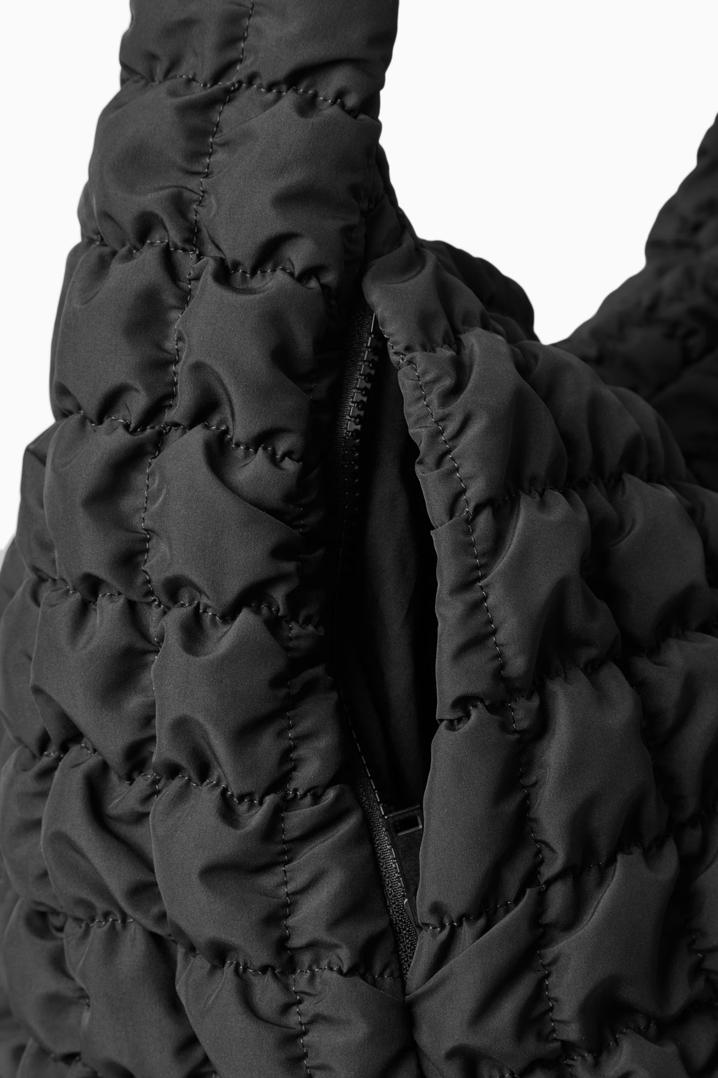 MOZĀN — The Cloud Shoulder Bag
